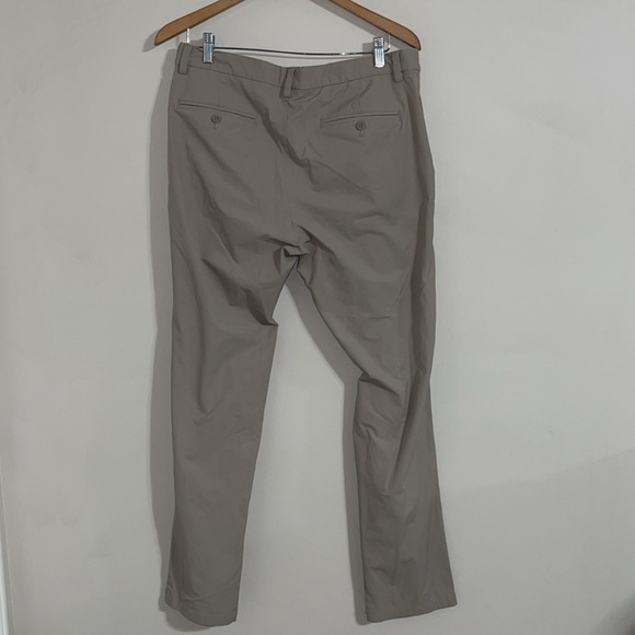 Vineyard Vines on the go pants 34x32 - Picture 8 of 9